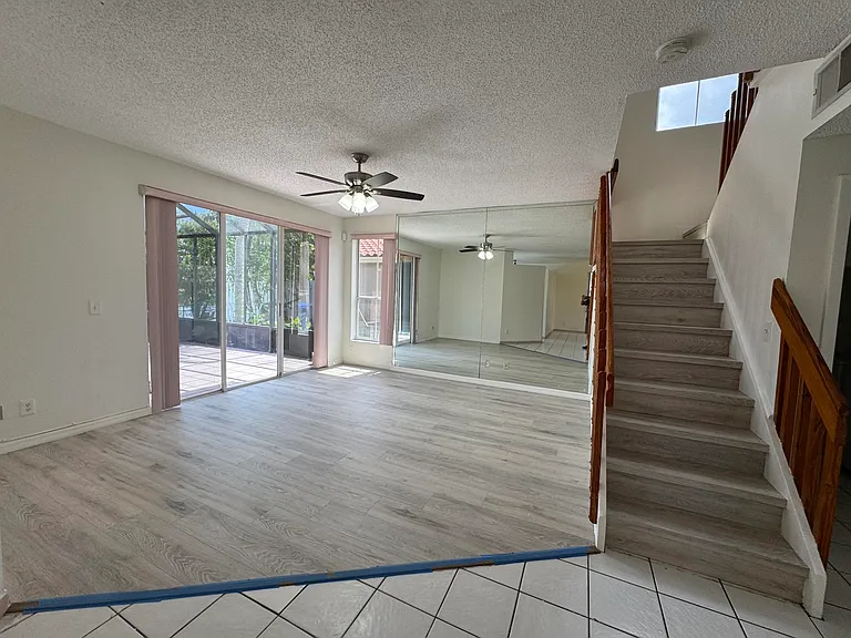 19199 NW 19th St — Photo 14