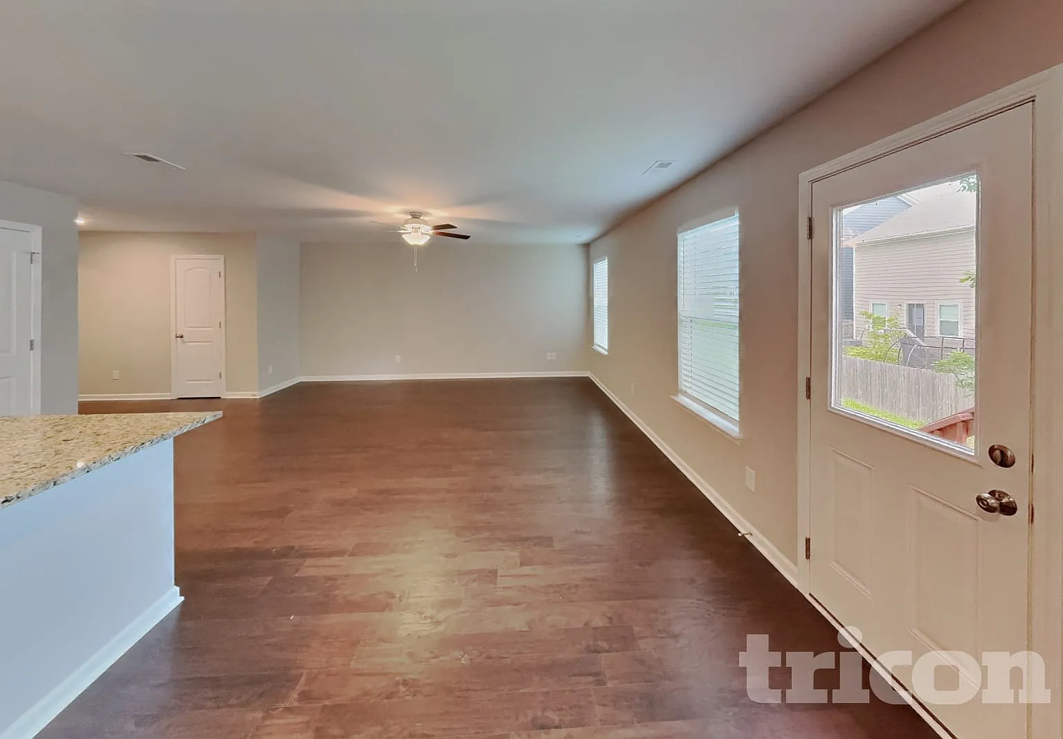 215 Kirkside Dr La Vergne TN — Photo 4