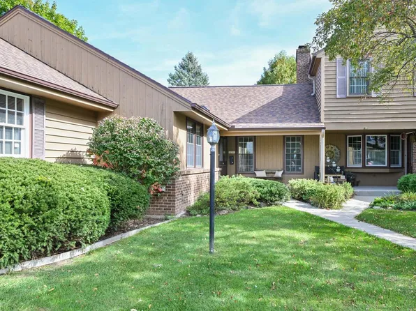 12583 N Woodberry DRIVE, Mequon, WI 53092