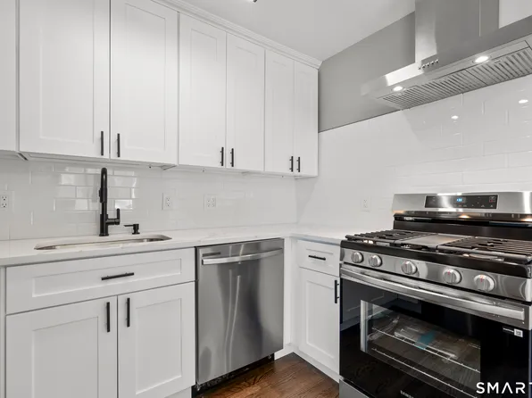 105 Richmond Hill Ave #2, Stamford, CT 06902