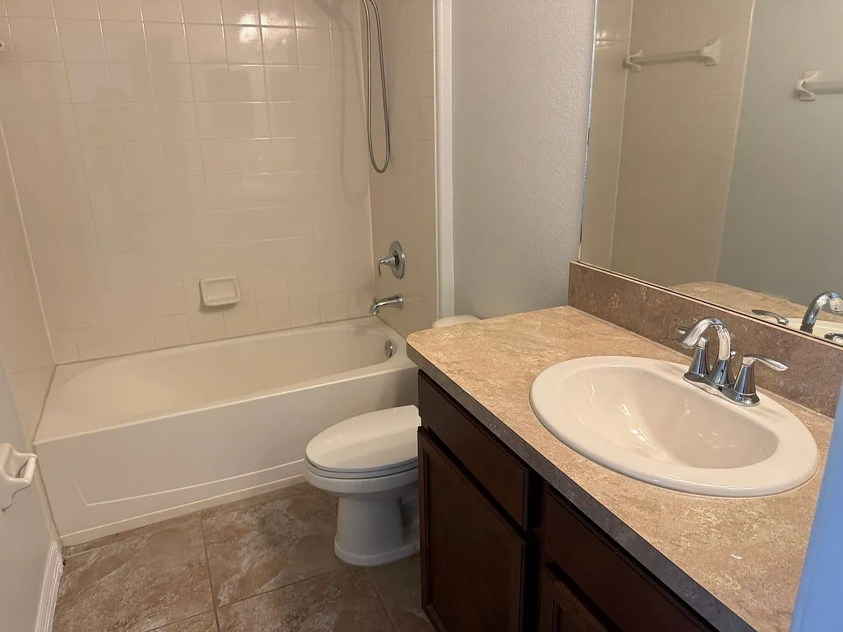 Townhouse - 10769 Savannah - Townhouse - 10769 Savannah — Photo 3