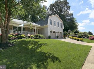 5929 Freds Oak Rd, Burke, VA 22015