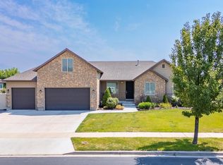 632 N Badger Ln, Saratoga Springs, UT 84045