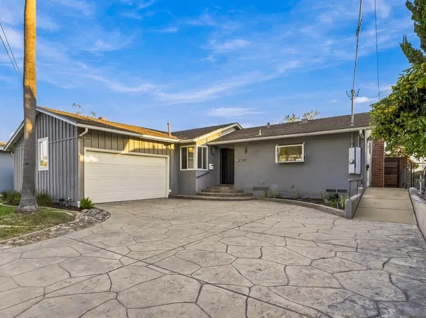 7931 Canary Way, San Diego, CA 92123