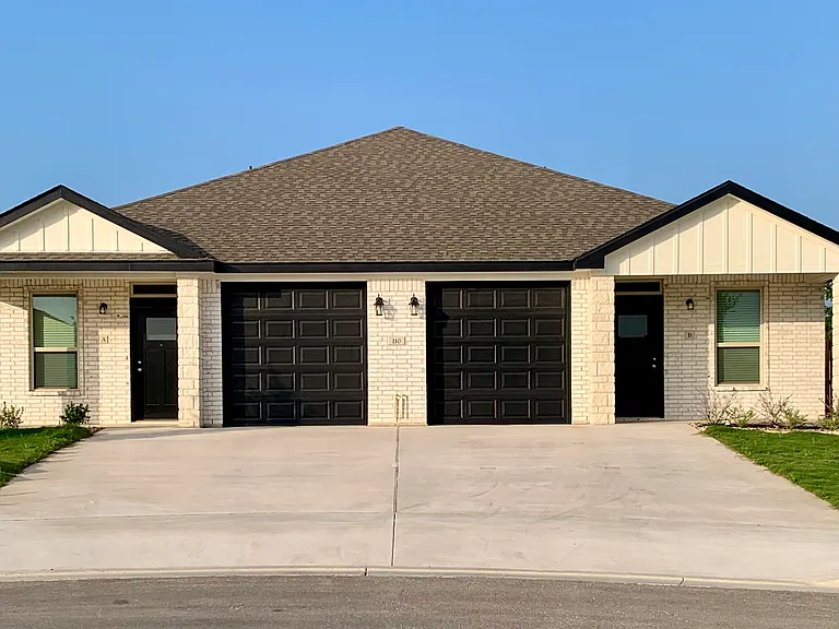 110 Levi Ct #A — Photo 1