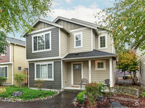 1709 157th Street SW #B, Lynnwood, WA 98087