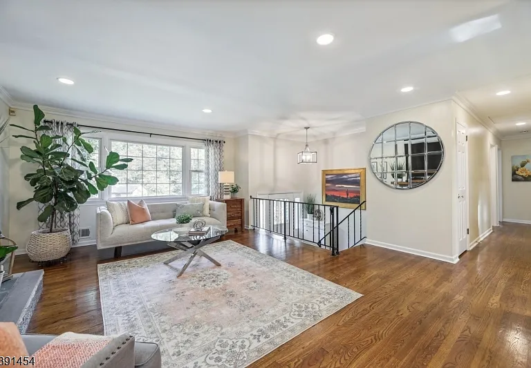 63 Whitney Dr — Photo 6