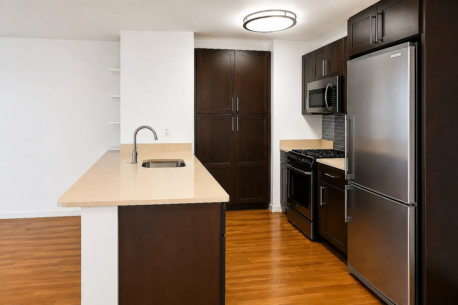 213 East 37th Street — Photo 4