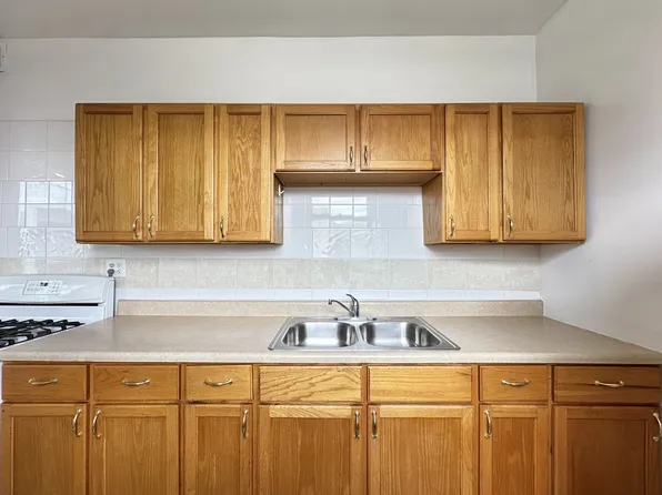 1670 W Pratt Blvd, Chicago, IL