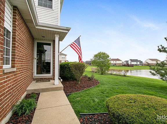 5th image of 924 Foxwood Ct