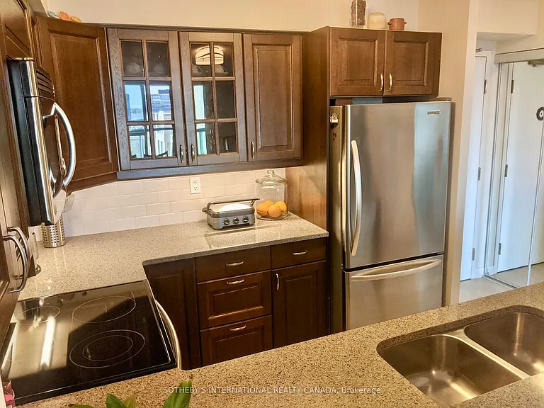 109 Front St E #1110 — Photo 7