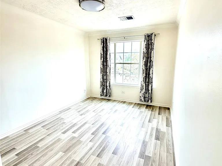 12502 Venus Park Ln — Photo 11