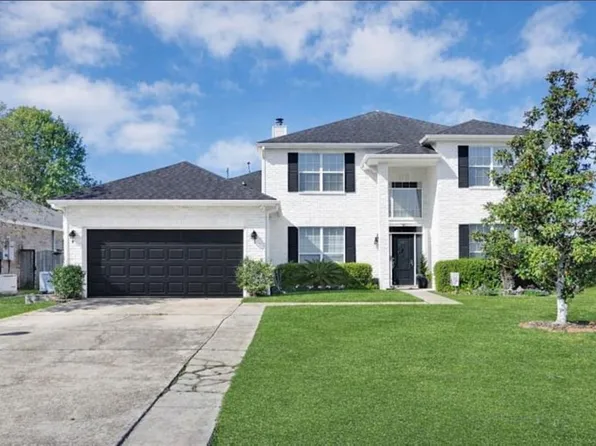 305 Stallion Ct, Covington, LA 70435
