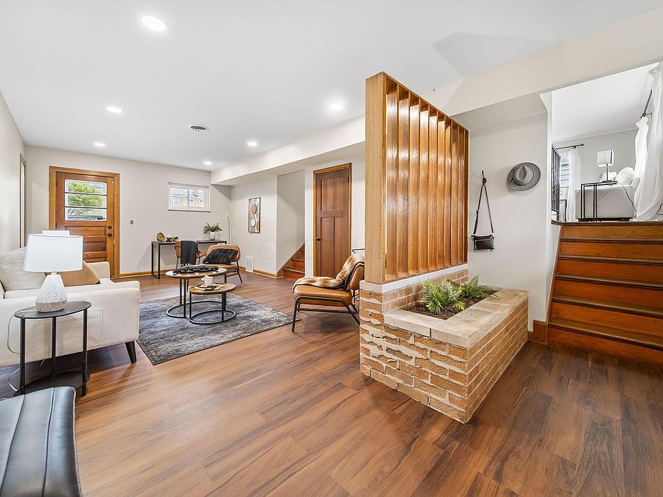 1st image of 40 Chase Rd