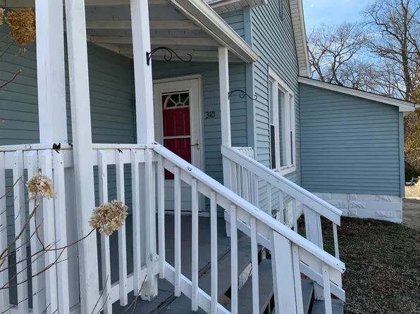 310 White St, Hillsboro, IL 62049