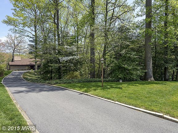2nd image of 1160 Mainsail Dr