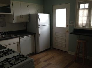 330 Higgins Rd APT C, Park Ridge, IL 60068