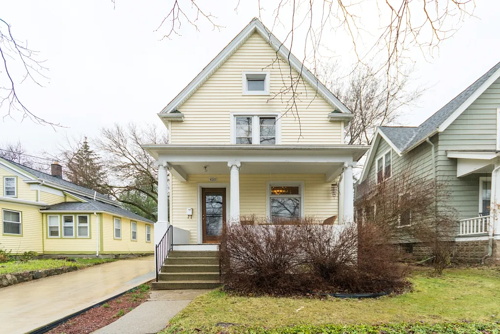 3 bed, 1550 sqft, $4,750 — Photo 1