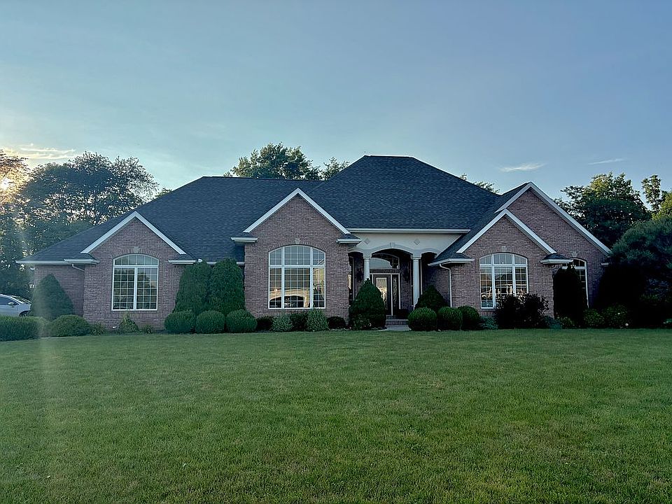 1st image of 106 Evergreen Dr