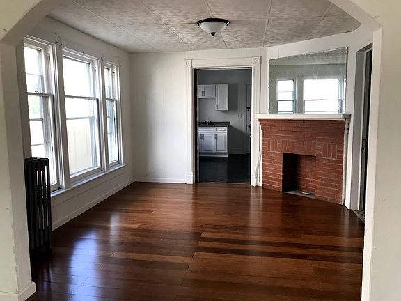 2nd image of 119 School St #1
