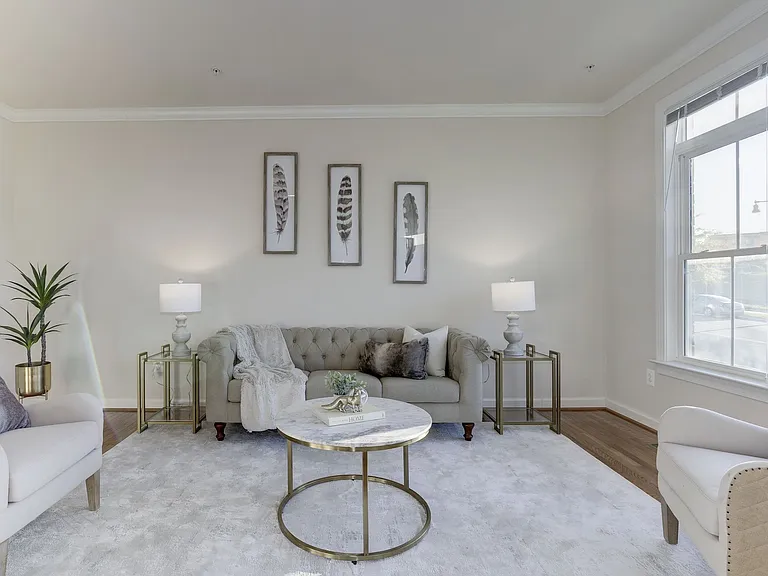 122 Parkview Ave — Photo 3