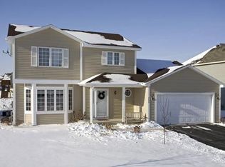 755 Riesgraf Rd, Carver, MN 55315