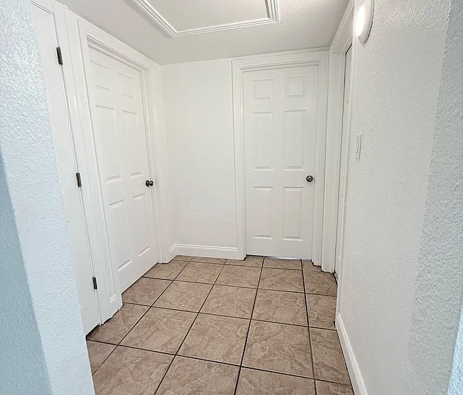 1252 Eldridge St — Photo 8