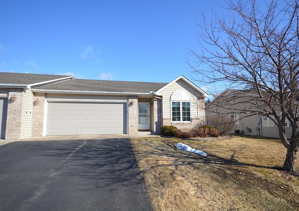 1st image of 903 Evergreen Ct