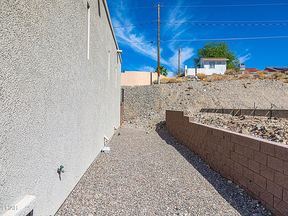 5th image of 3741 Kiowa Blvd S