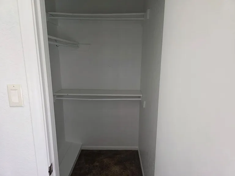1609 Big Bend Dr — Photo 3