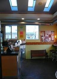 4th image of 146 Ives St