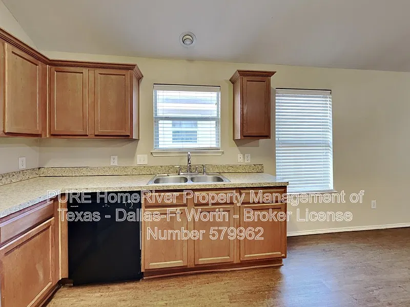 4 bed, 2.0 bath, 1575 sqft, $1,775 — Photo 4