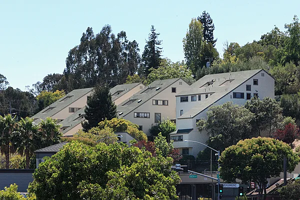 Woodmont Apartments