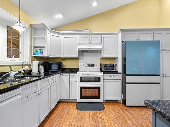 5th image of 29 Rockwood Drive