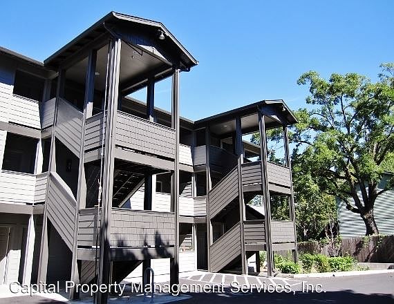 1st image of 3651 SE Francis St #104