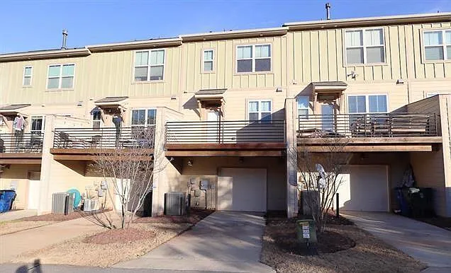 1517 Crafton Way — Photo 16
