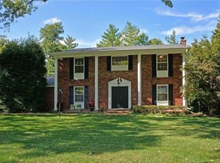 313 Glyn Cagny Rd, Ballwin, MO 63021