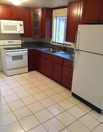 2nd image of 3636 Forest Ave