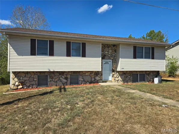 128 Carter St, Saint Robert, MO 65584