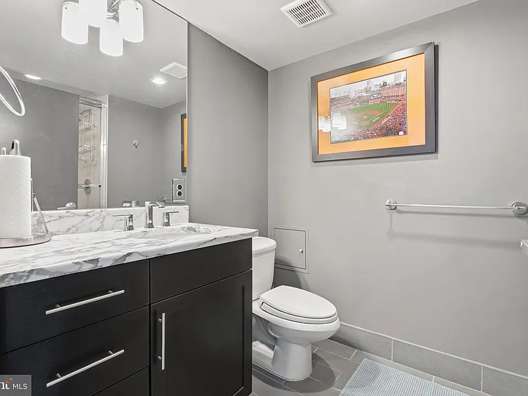 1200 Steuart St #1119 — Photo 23