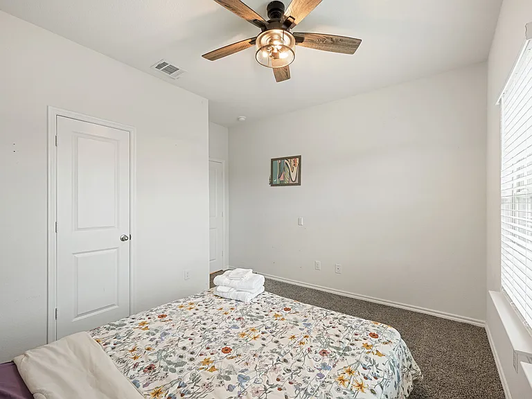1018 Kristof Dr — Photo 4