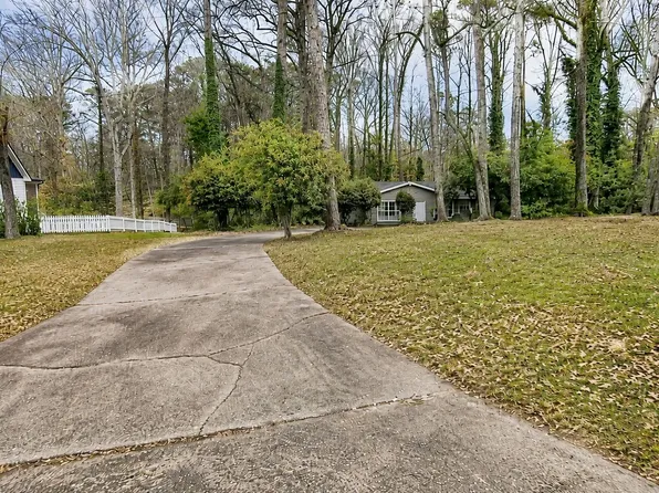 1900 Harts Mill Rd, Atlanta, GA 30341