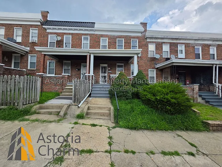 3016 Pelham Ave — Photo 5