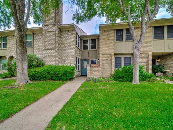 727 Towne House Ln, Richardson, TX 75081