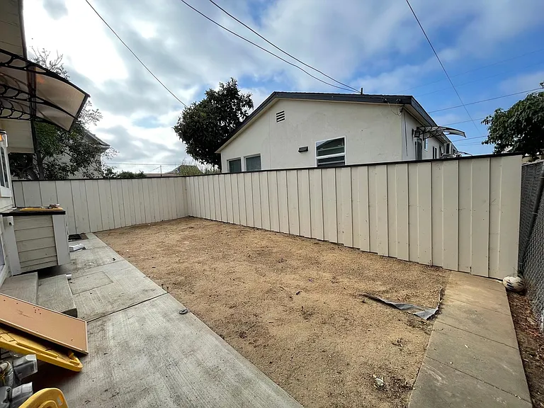 2866-70 Ocean View Blvd — Photo 11