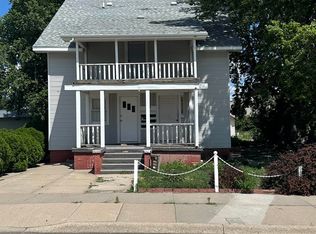 209 W 4th St, Mccook, NE 69001