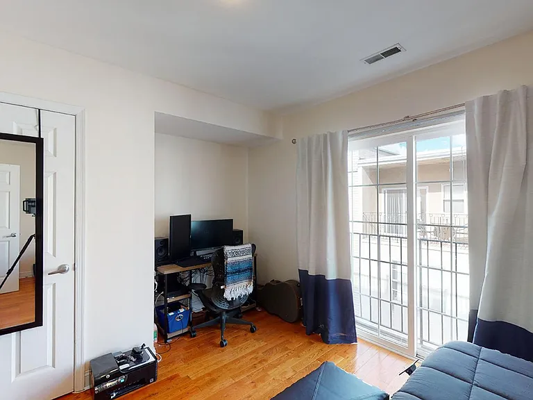 1007 S Dorrance St — Photo 11