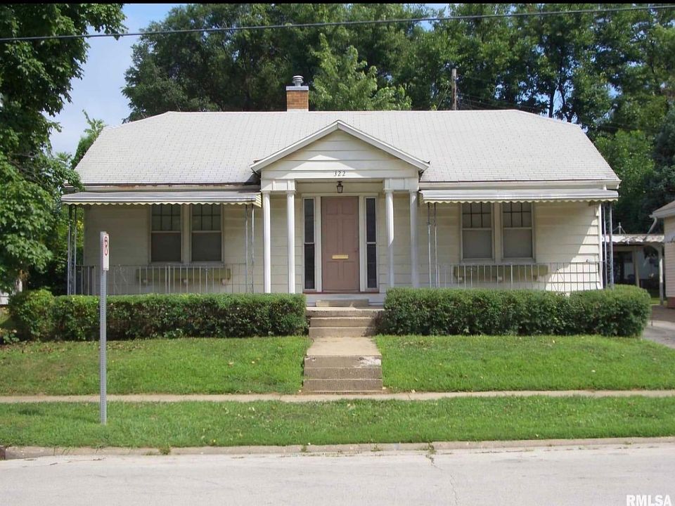 322 W Calhoun St, Macomb, IL 61455 | Zillow