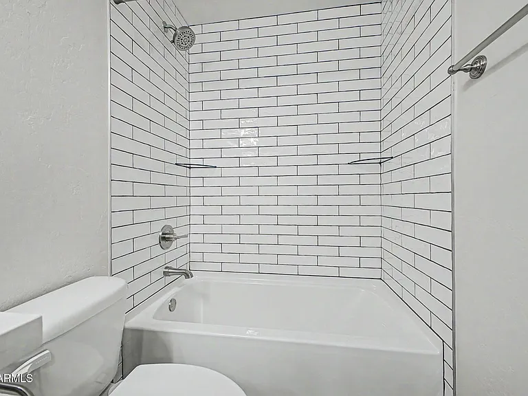 1779 E Elegante Dr — Photo 34