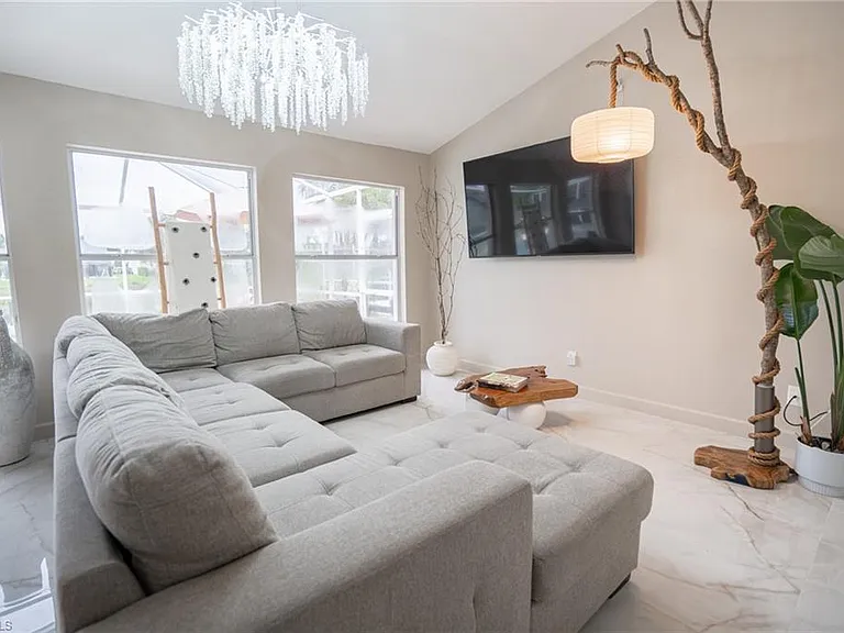 7712 Citrus Hill Ln — Photo 23